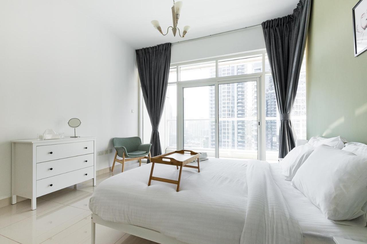 Lovely Unit With Marina View Villa Dubai Esterno foto