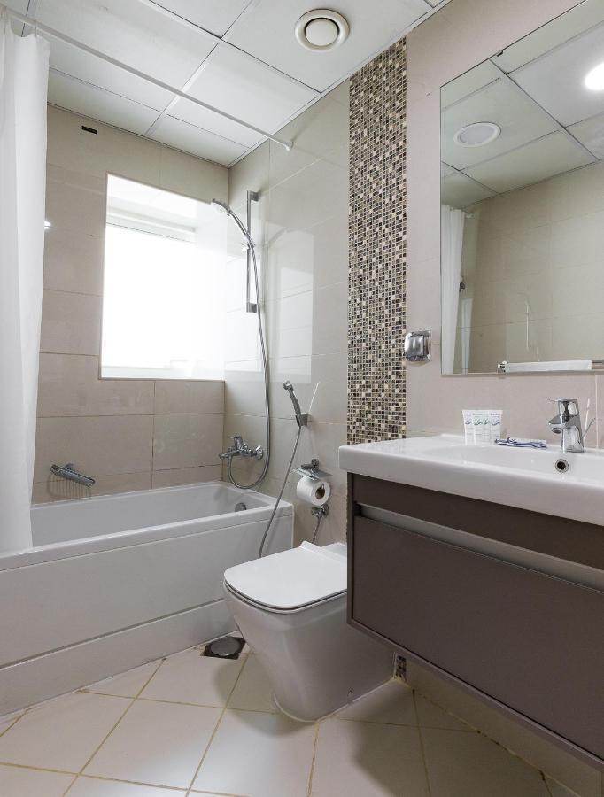 Lovely Unit With Marina View Villa Dubai Esterno foto