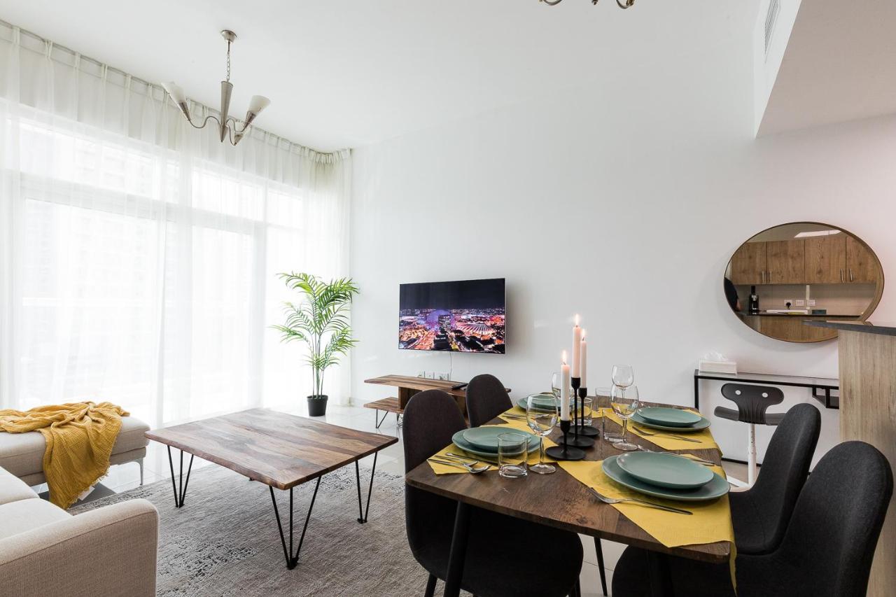 Lovely Unit With Marina View Villa Dubai Esterno foto